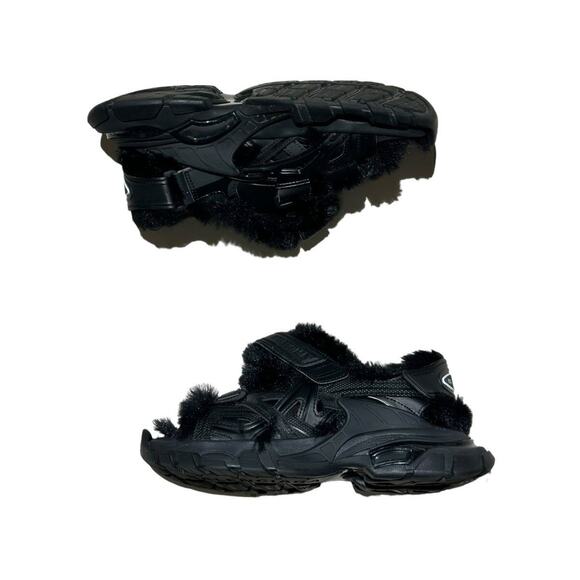 Balenciaga Fur lined Track sandal - Picture 2 of 7